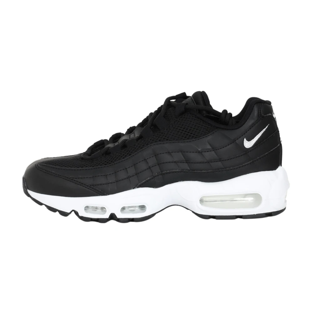 Nike Women's Black Sneakers Size 3