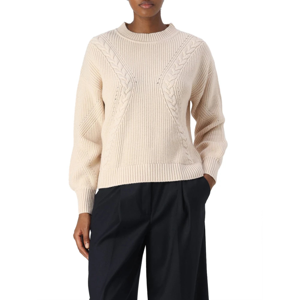 Guess Women's Beige Round-Neck Knitwear Medium