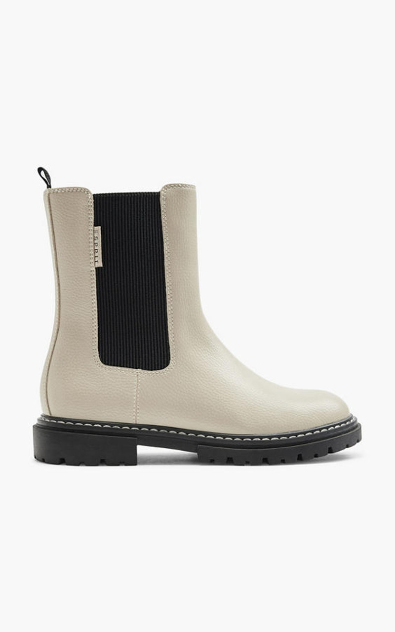 Creme chelsea boot